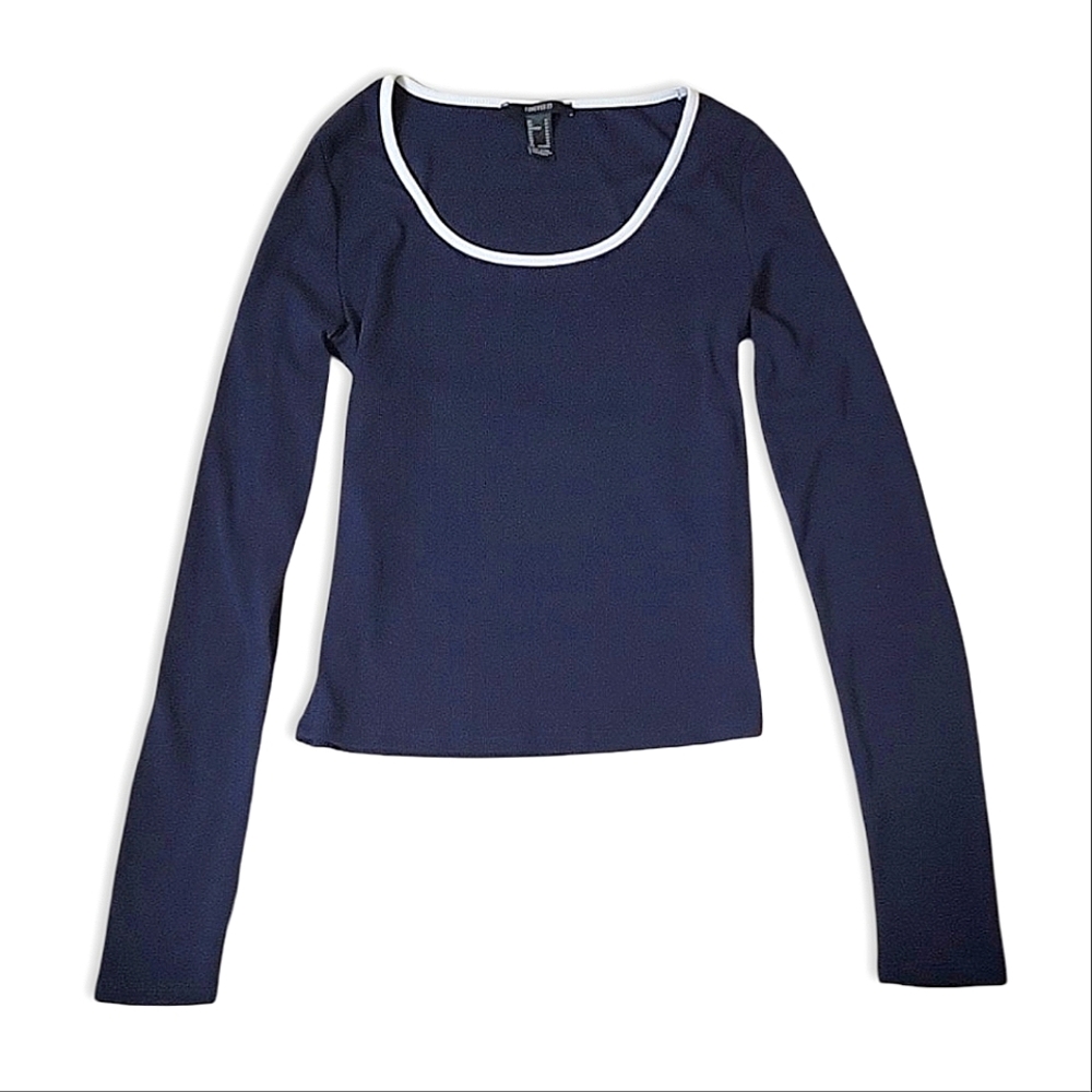 Forever 21 Top Navy Blue Long Sleeve Scoop Neck Crop Tee Size M
